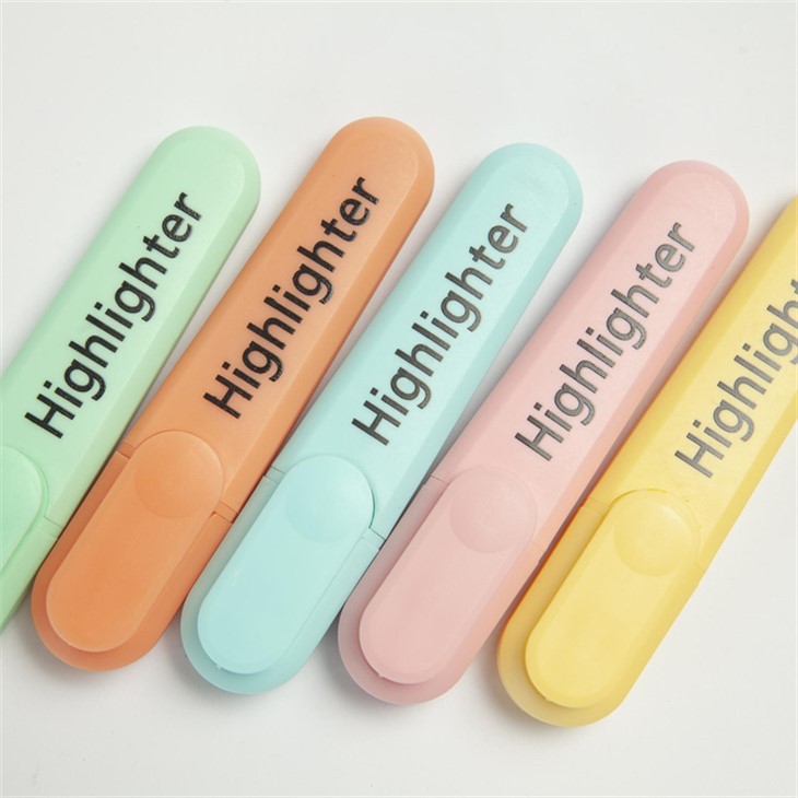 ड्राइंग हाइलाइटर पेन